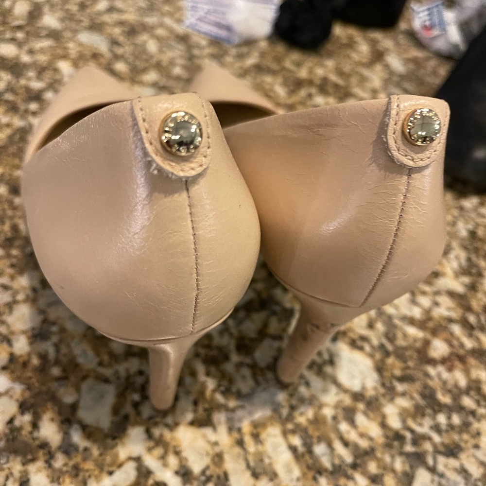 Michael Kors Flex Heels Size 8 - Picture 3 of 5
